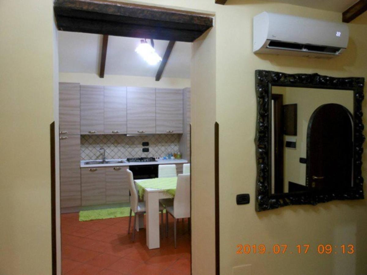 Home In Love: Vicoletto Dei Presepi เนเปิลส์ ภายนอก รูปภาพ
