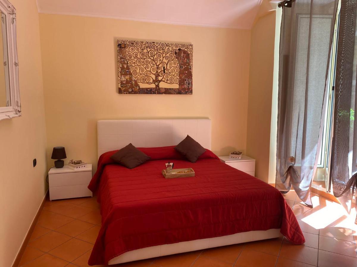 Home In Love: Vicoletto Dei Presepi เนเปิลส์ ภายนอก รูปภาพ