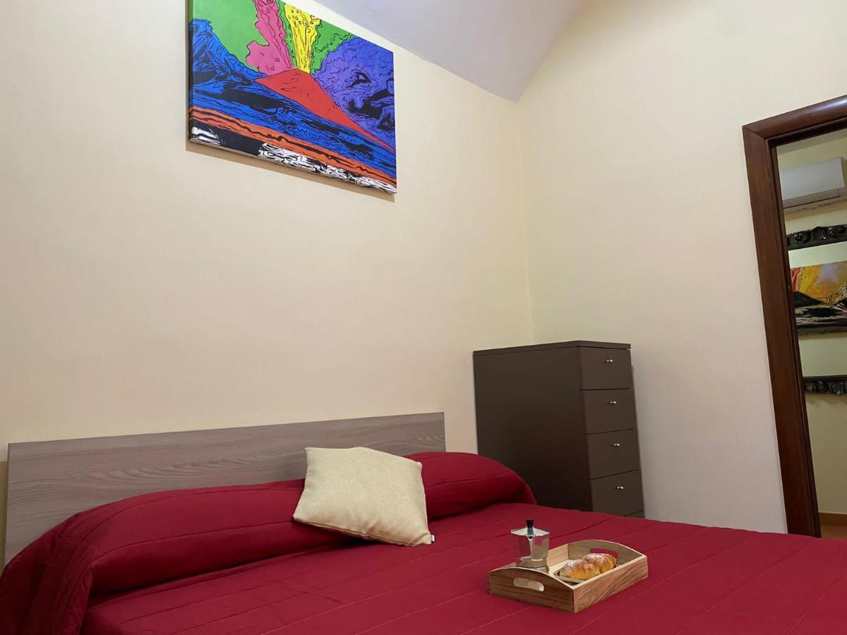 Home In Love: Vicoletto Dei Presepi เนเปิลส์ ภายนอก รูปภาพ