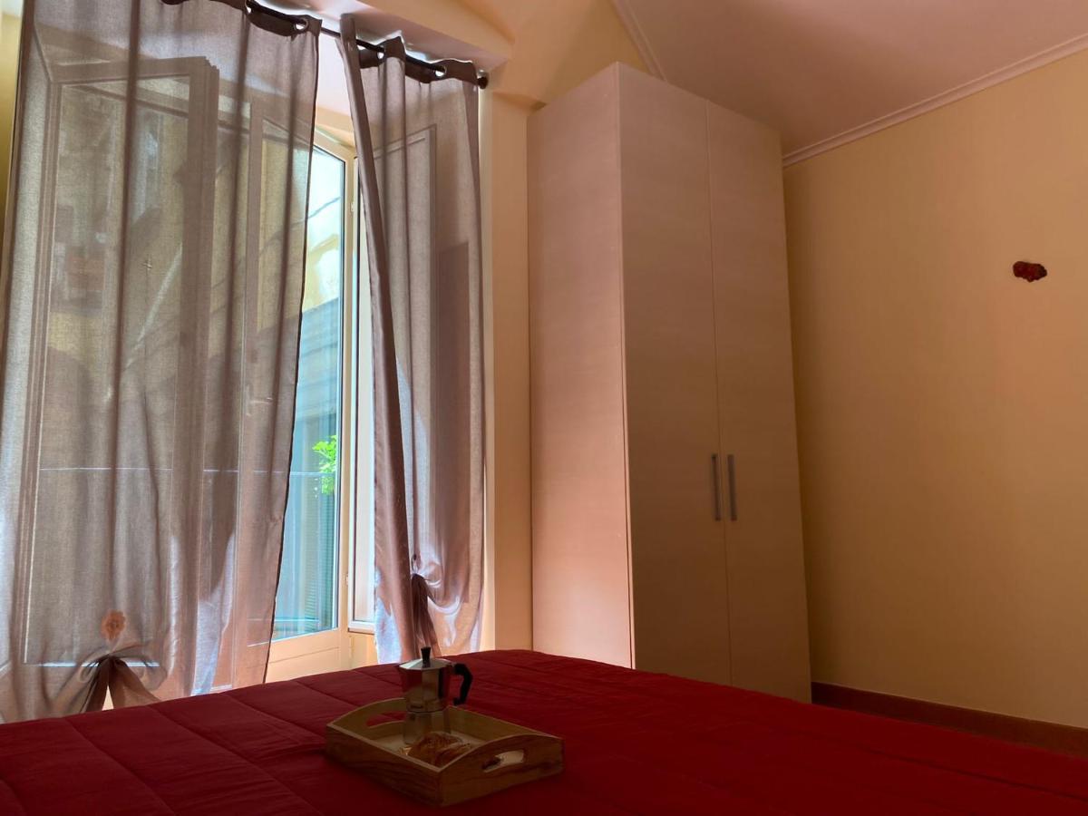 Home In Love: Vicoletto Dei Presepi เนเปิลส์ ภายนอก รูปภาพ