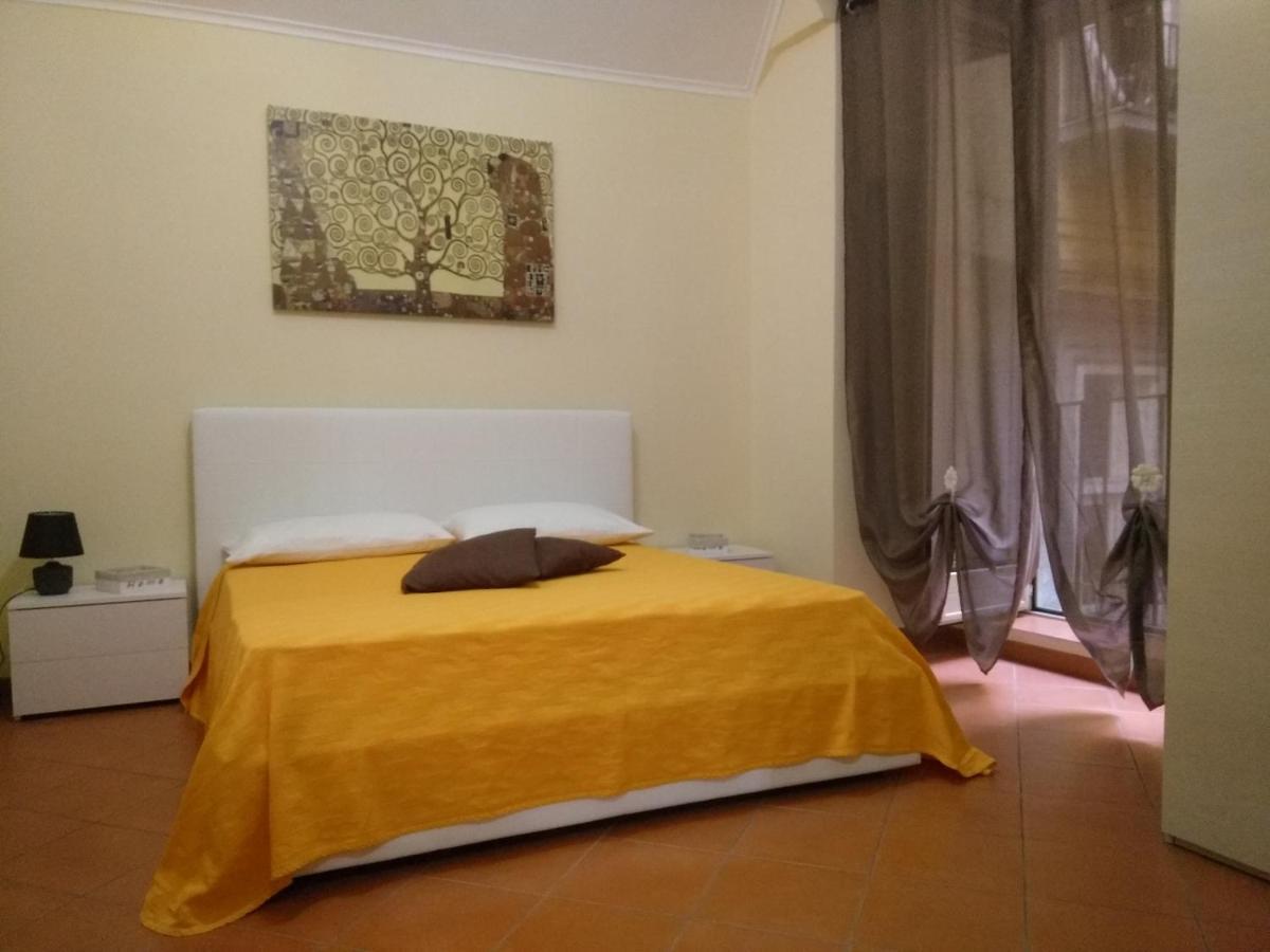 Home In Love: Vicoletto Dei Presepi เนเปิลส์ ภายนอก รูปภาพ